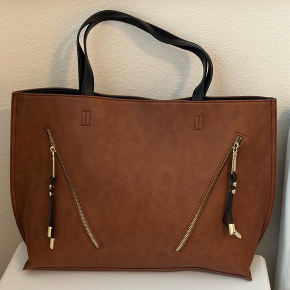 Steve Madden Handbags - Steve Madden Tote Bag